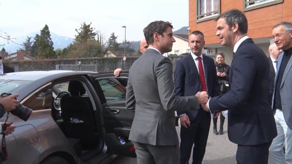 Olivier Véran en couple avec Gabriel Attal