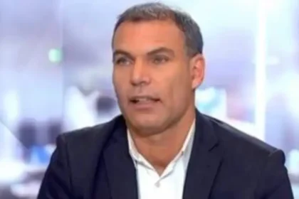 Renaud Pila journaliste Wikipédia