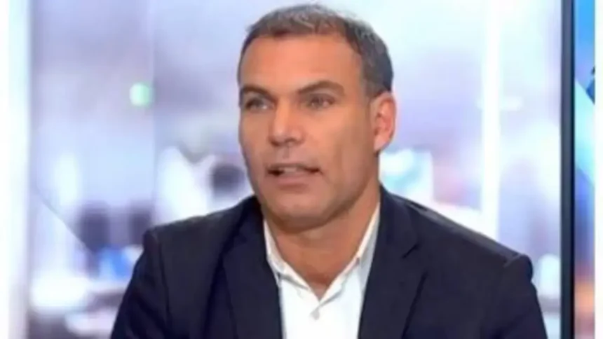 Renaud Pila journaliste Wikipédia